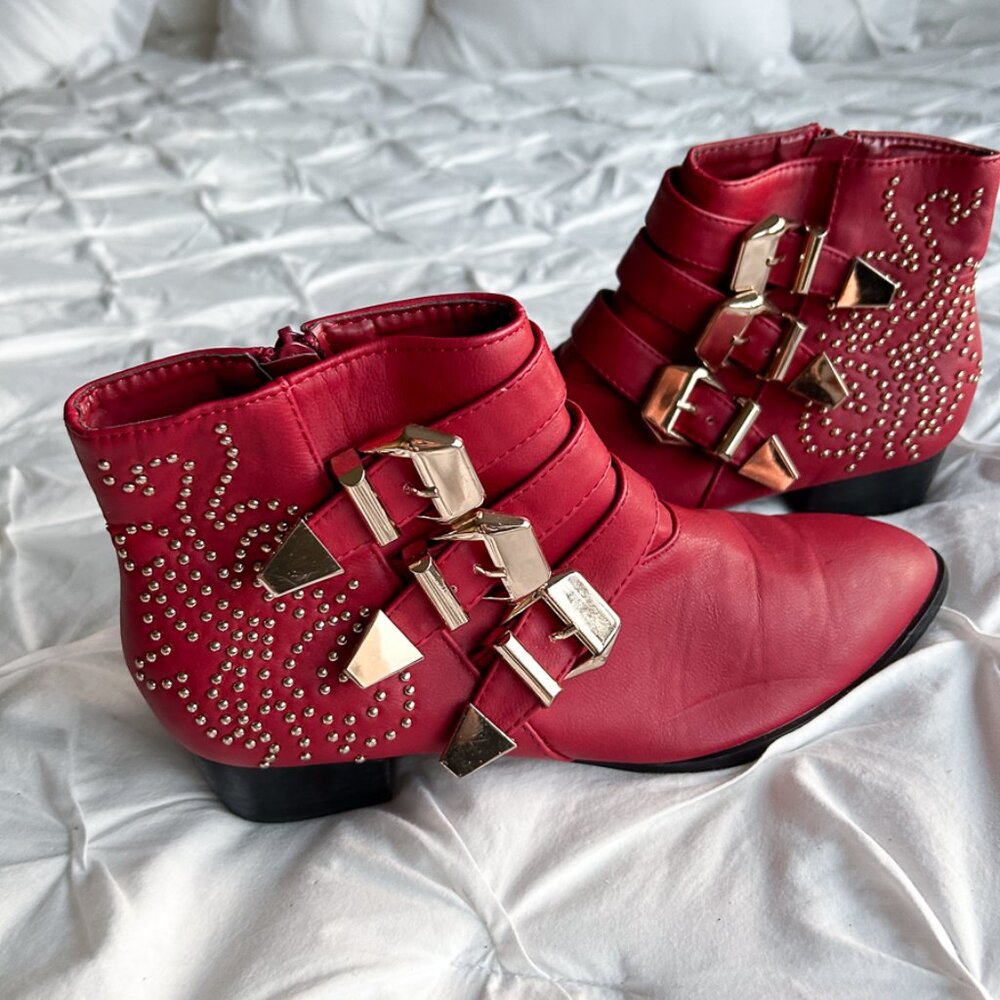 Forever 21 Red Studded Moto Boots – Size 8